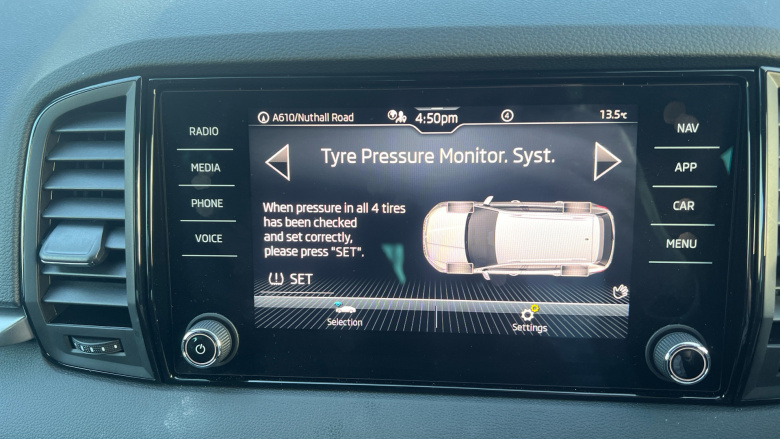 Skoda Karoq 1.0 TSI 116 SE Drive 5dr Petrol Estate